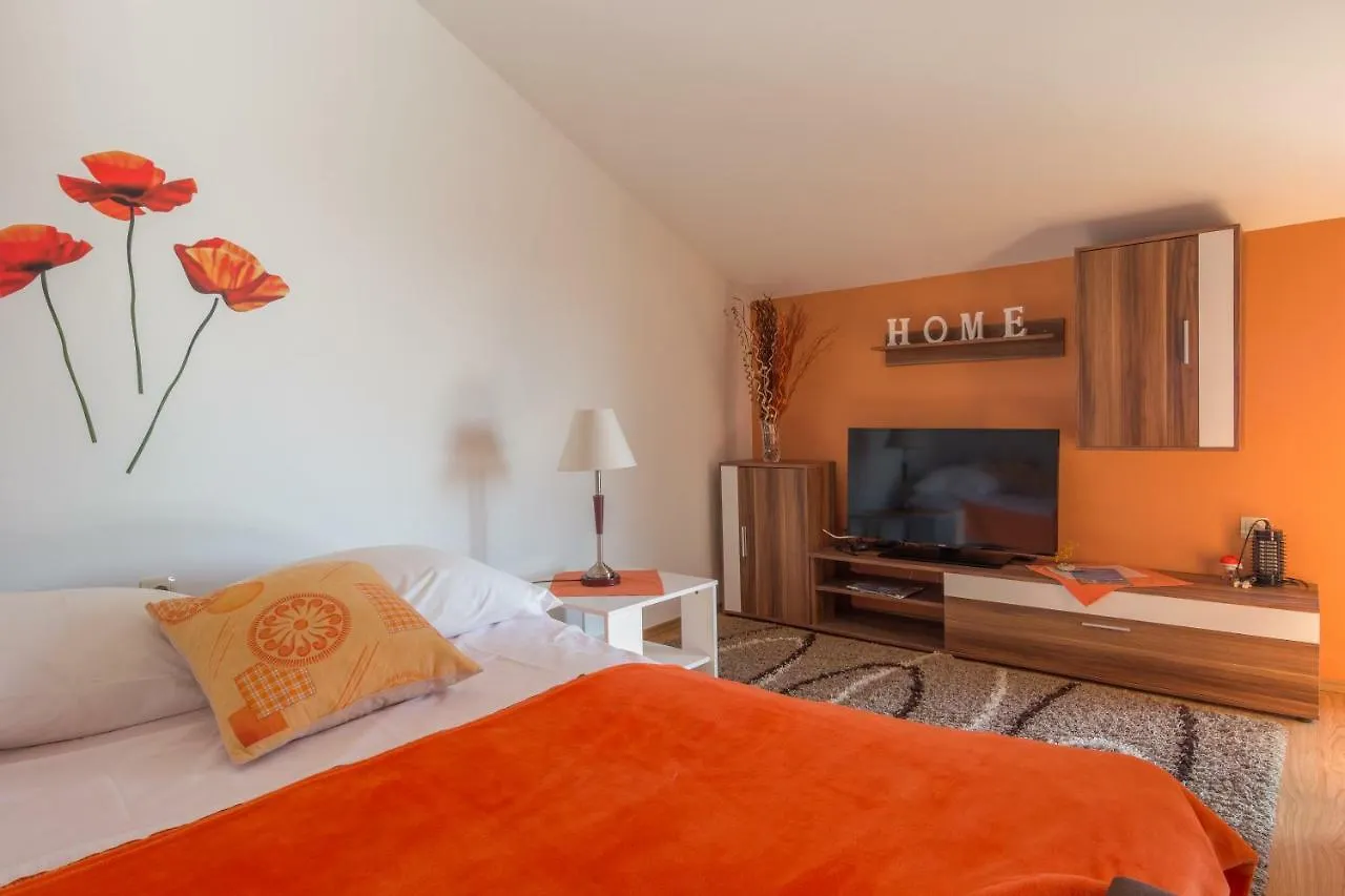 Apartments Lotus Sukosan Croatia