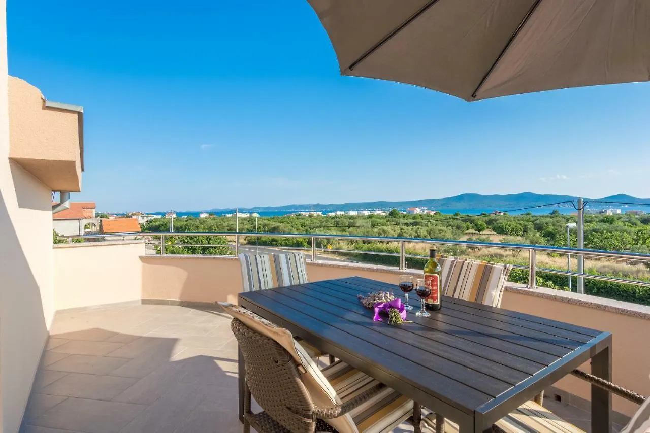 Apartments Lotus Sukosan Croatia