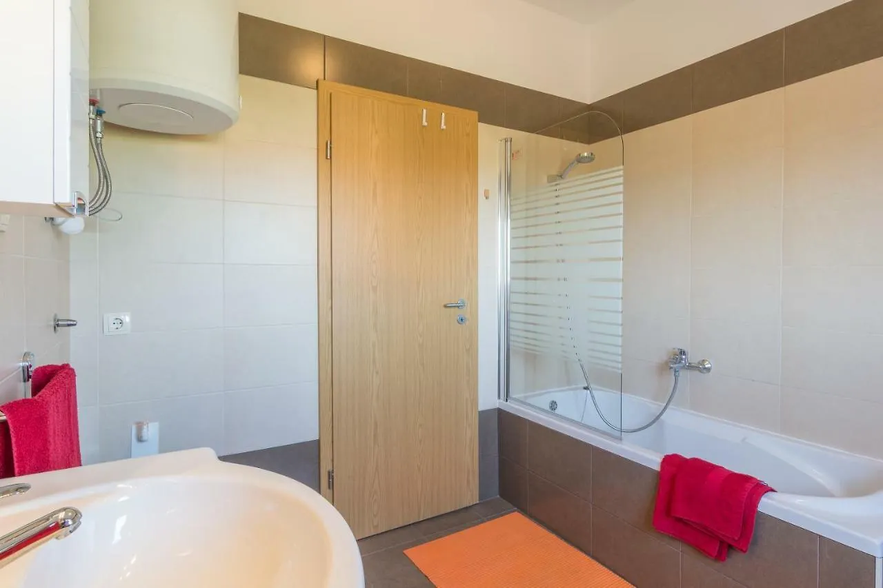 Apartments Lotus Sukošan