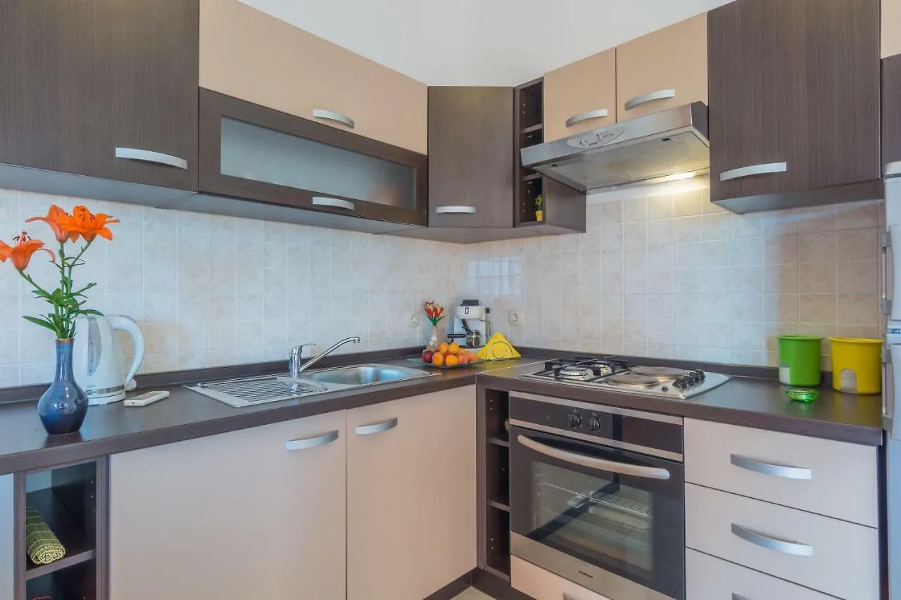 Apartments Lotus Sukošan