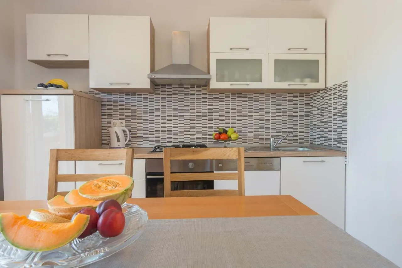 Apartments Lotus Sukošan