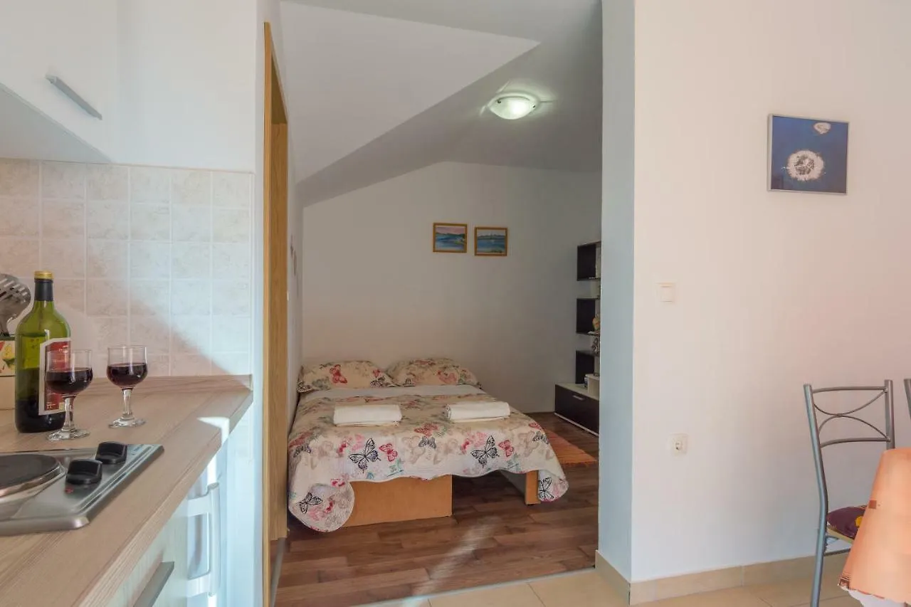 Apartments Lotus Sukošan